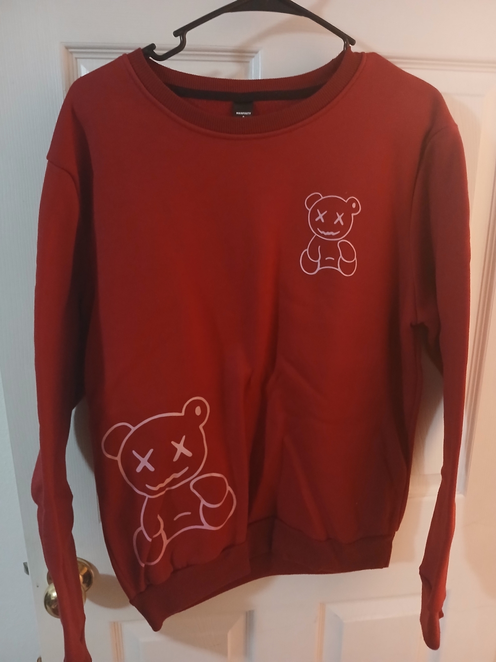 MANFINITY Red Crewneck Sweatshirt with Pink Graphic